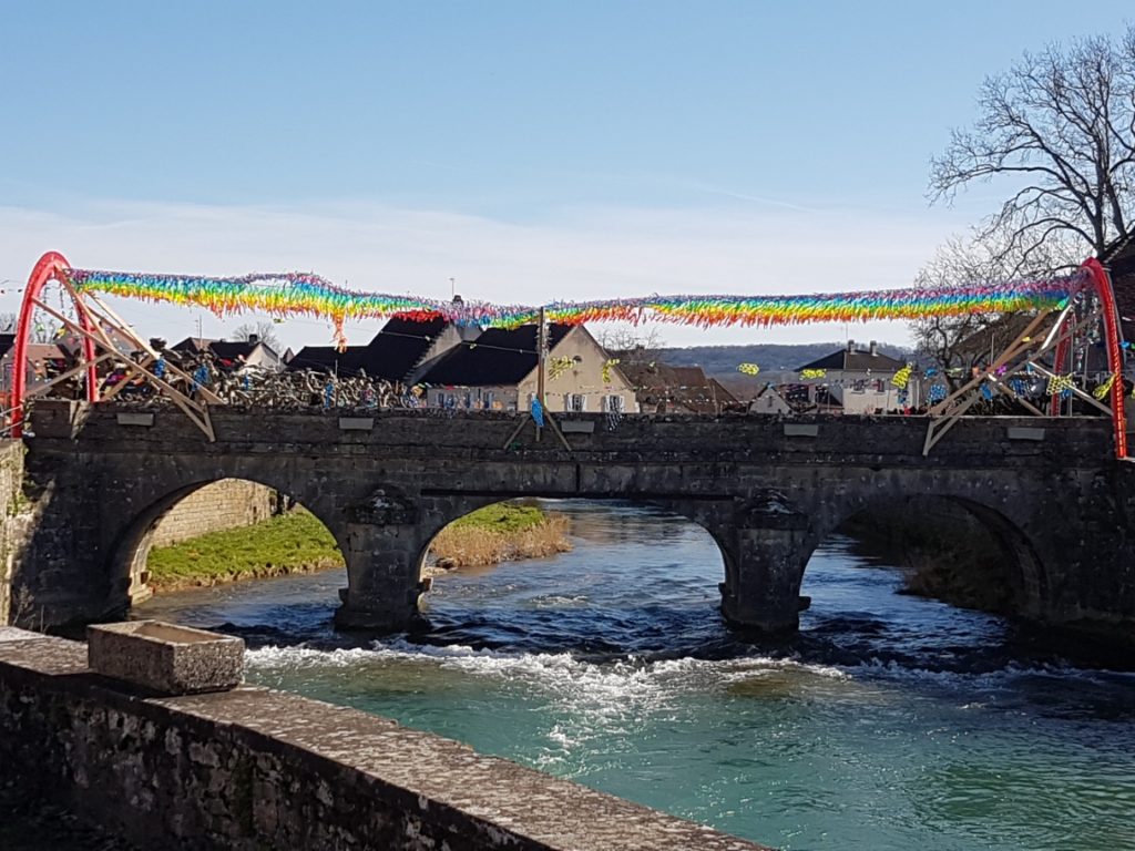 arche bois pont percee vin jaune 2020 ruffey (2)